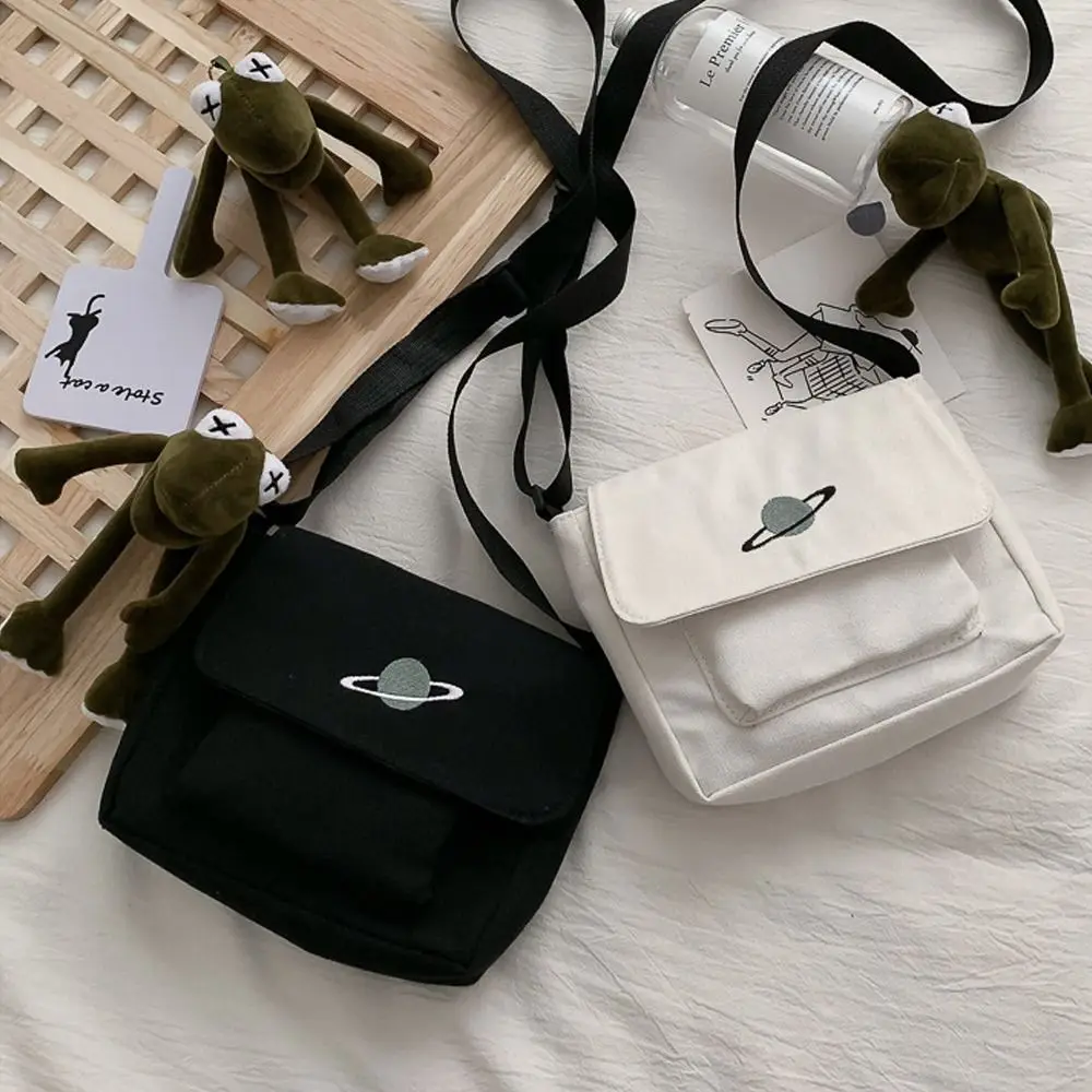 Canvas Student Messenger Bag Fashion Korean Women's Crossbody Bag Fashionable Solid Color Single Shoulder Bag
Canvas Student Messenger Bag Fashion Korean Women's Crossbody Bag Fashionable Solid Color Single Shoulder Bag