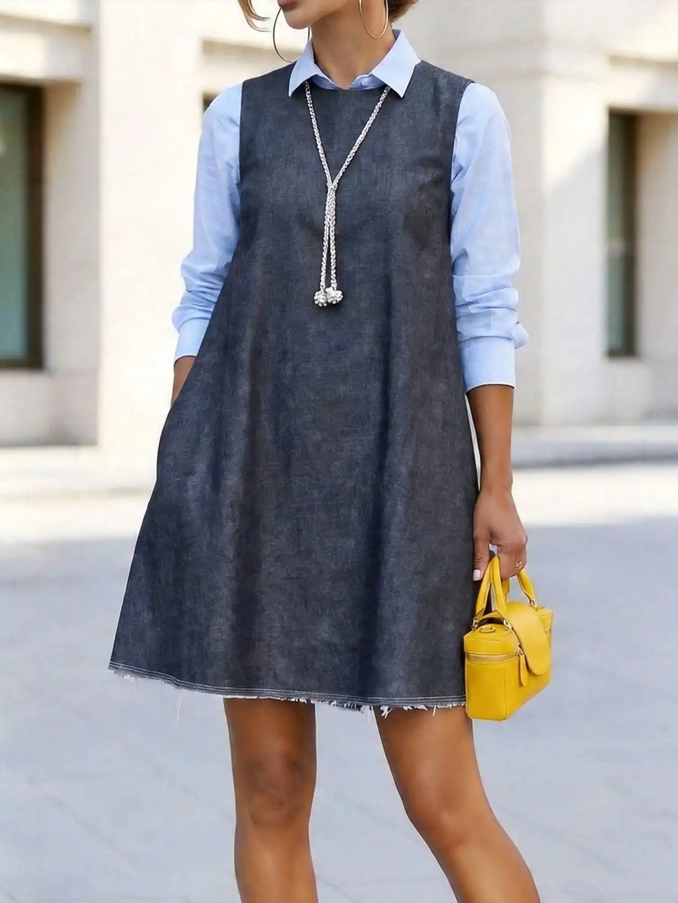 GLOURI Women Sleeveless Denim Overall Dress Crew Neck Loose A Line Cut Raw Fringe Hem Casual Relaxed Outfit for Daily Vacation Weekend Wear
GLOURI Women Sleeveless Denim Overall Dress Crew Neck Loose A Line Cut Raw Fringe Hem Casual Relaxed Outfit for Daily Vacation Weekend Wear