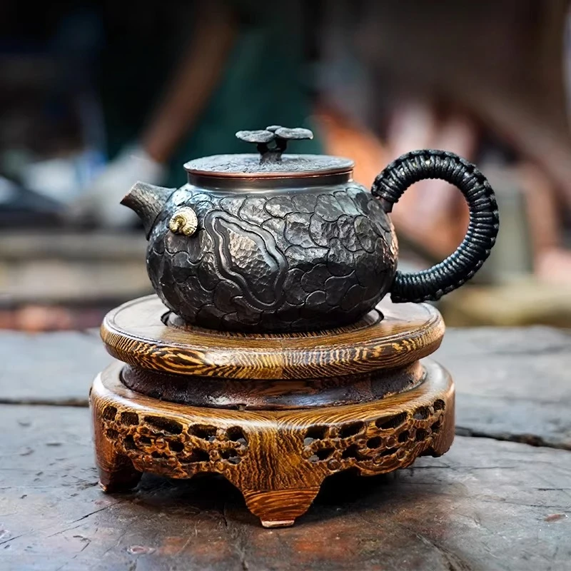 Purple Copper Retro Thickened Brewing Teapot /Ganoderma Lucidum Creative Side-handle Anti-scald High-end Kungfu Tea Set Kettle
Purple Copper Retro Thickened Brewing Teapot /Ganoderma Lucidum Creative Side-handle Anti-scald High-end Kungfu Tea Set Kettle