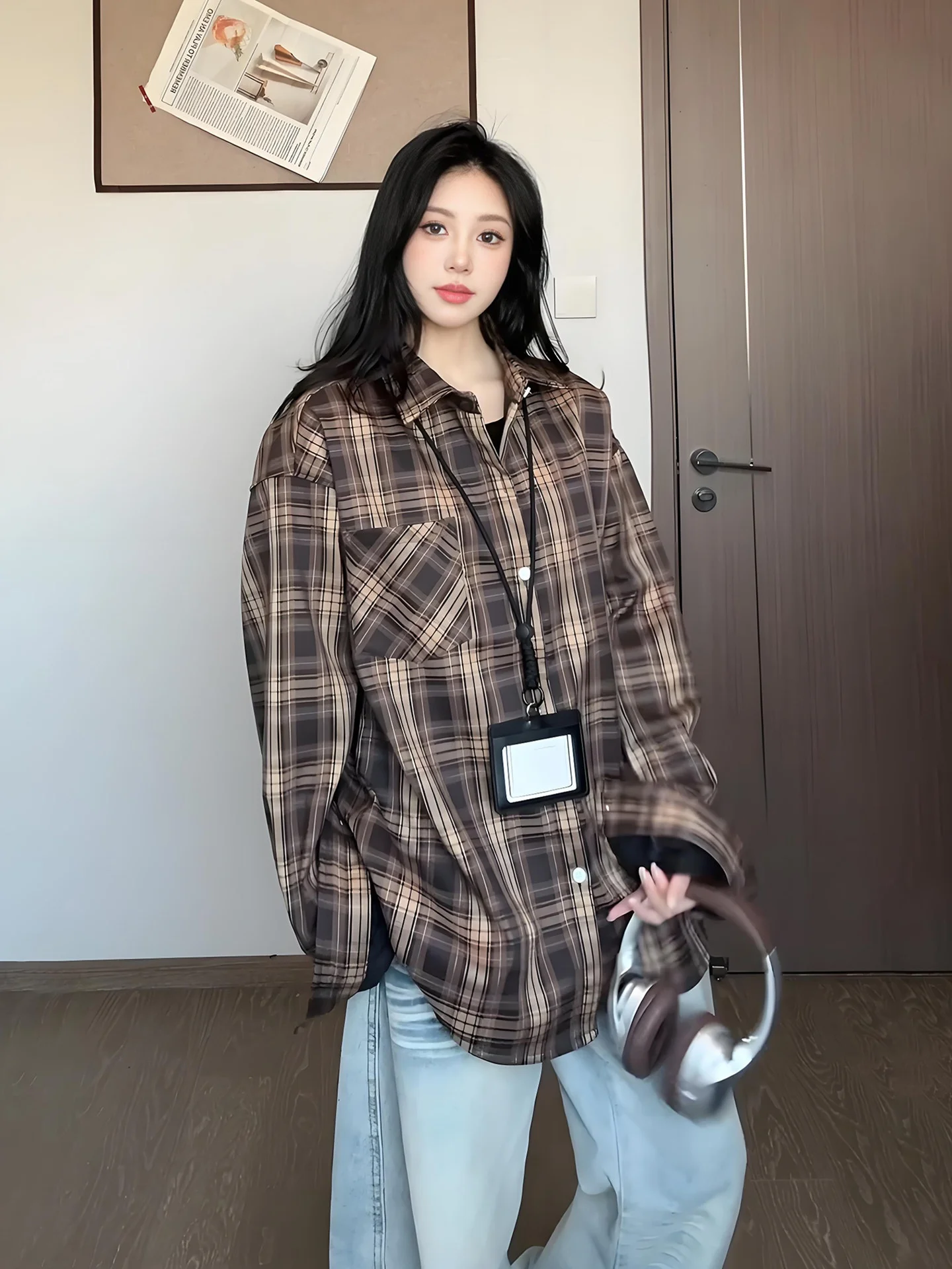 Retro American Plaid Long Sve irt Men Women Spring High End Sensation Coffee Color Couple Jaet Trendy College Sle
Retro American Plaid Long Sve irt Men Women Spring High End Sensation Coffee Color Couple Jaet Trendy College Sle