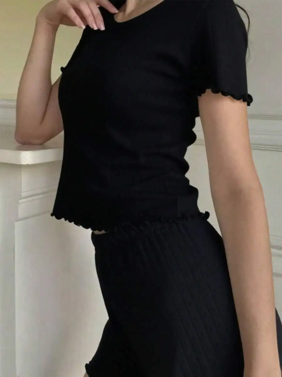 Womens Jacquard Ruffle Trim Short Sleeve Two Piece Pajama Set Casual Minimalist Round Neck Loungewear Summer
Womens Jacquard Ruffle Trim Short Sleeve Two Piece Pajama Set Casual Minimalist Round Neck Loungewear Summer