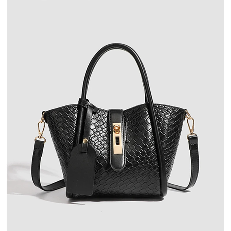 women's bags trend 2025 New One Shoulder Diagonal Cross Handheld luxury woman the tote designer high quality Woven bucket bag
women's bags trend 2025 New One Shoulder Diagonal Cross Handheld luxury woman the tote designer high quality Woven bucket bag