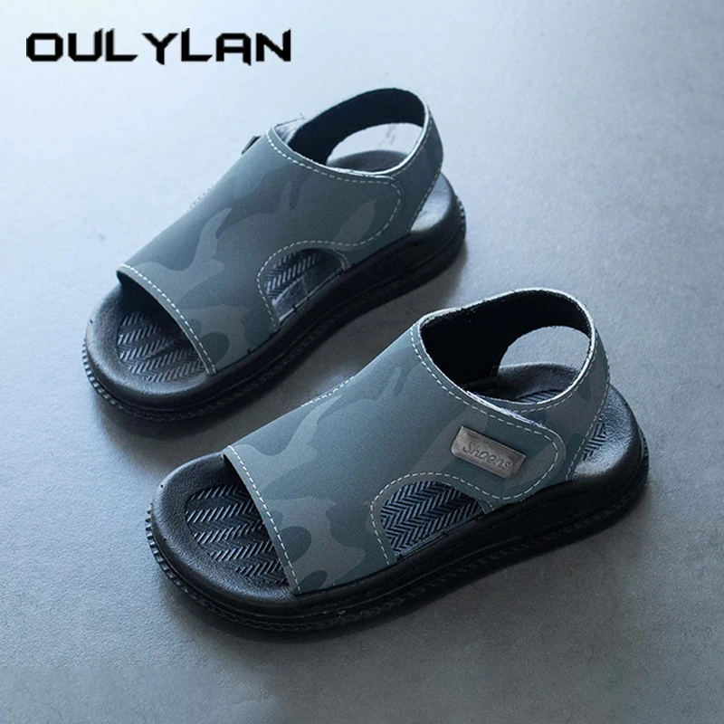 Oulylan 2023, летние пляжные сандалии для мальчиков, модная детская противоскользящая обувь с открытым носком, сандалии на мягкой подошве из искусственной кожи для девочек
Oulylan 2023, летние пляжные сандалии для мальчиков, модная детская противоскользящая обувь с открытым носком, сандалии на мягкой подошве из искусственной кожи для девочек