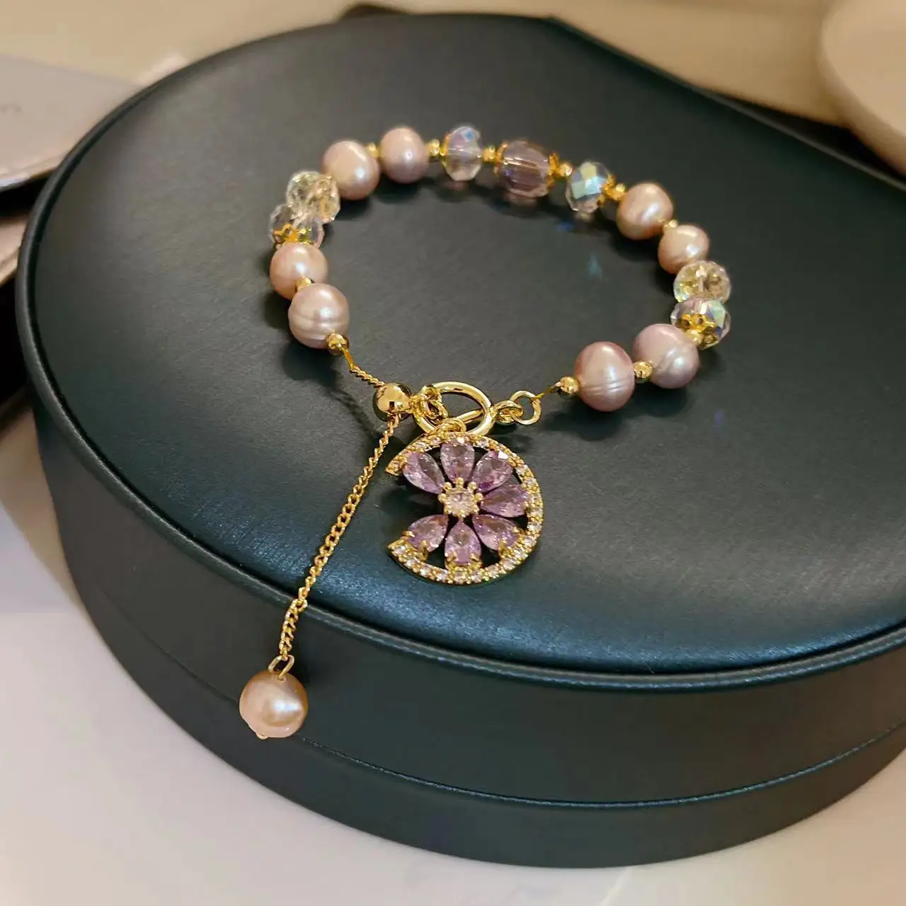 Natural Freshwater Pearls Zircon Flower Gold Plated Purple Crystal Beaded Bracelets Women Fashion Jewelry Accessories YBR764
Natural Freshwater Pearls Zircon Flower Gold Plated Purple Crystal Beaded Bracelets Women Fashion Jewelry Accessories YBR764