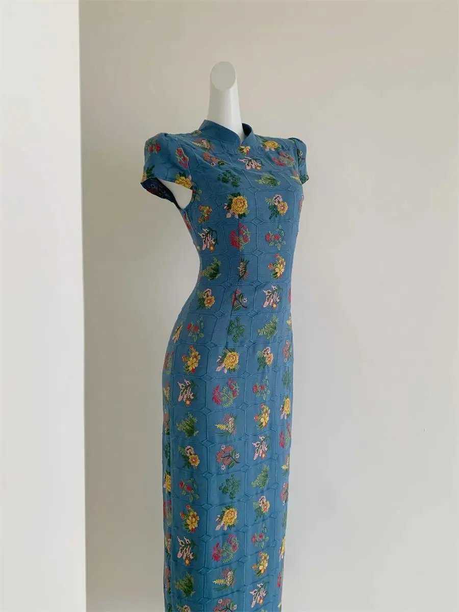 New Chinese Retro Qipao, Gentle Slim Fit Long Dress, Fashion Short Sleeve Cheongsam Summer Elegant Chic Woman Chinese Dress
New Chinese Retro Qipao, Gentle Slim Fit Long Dress, Fashion Short Sleeve Cheongsam Summer Elegant Chic Woman Chinese Dress