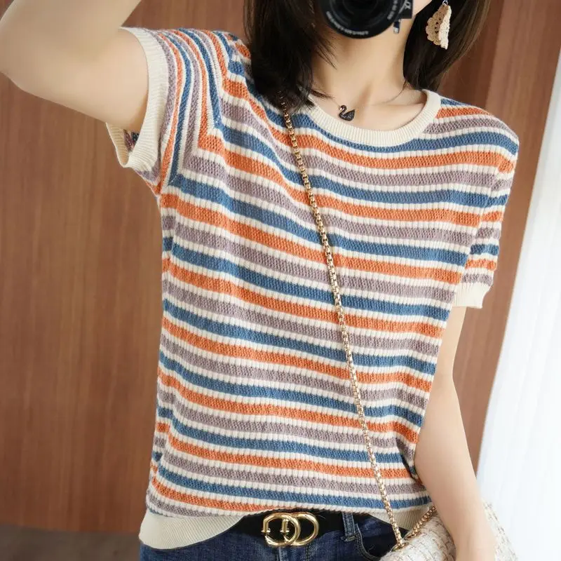 Femlae Summer Short Sleeved Knitted Sweater Ladies Stripe Print Pullover T-shirt Knitted Ice Silk T-shirt Bottoming Top Q358
Femlae Summer Short Sleeved Knitted Sweater Ladies Stripe Print Pullover T-shirt Knitted Ice Silk T-shirt Bottoming Top Q358