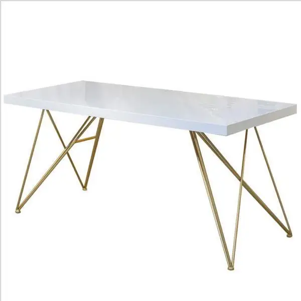 Simple shoe and bag display table, wrought iron clothing store, middle solid wood high and low water table
Simple shoe and bag display table, wrought iron clothing store, middle solid wood high and low water table