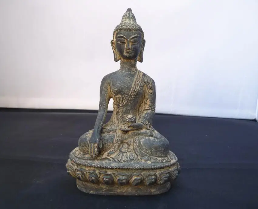 Tibet Old Bronze Buddhist Shakyamuni Sakyamuni Buddha Amitabha Bowl Statue
Tibet Old Bronze Buddhist Shakyamuni Sakyamuni Buddha Amitabha Bowl Statue