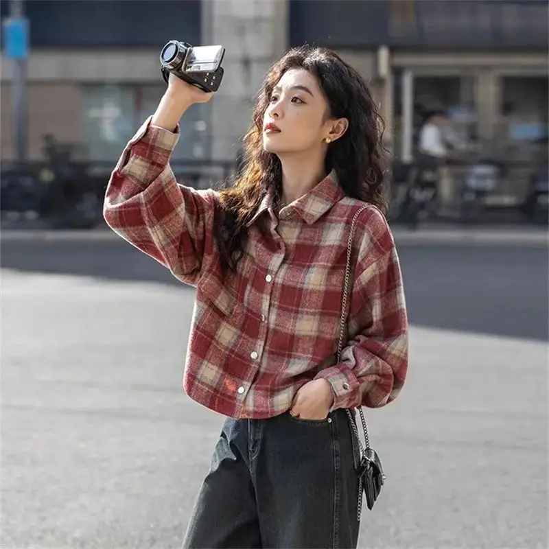 2026 Spring and Autumn New Women's Cotton Jacket Commuter Retro Plaid Loose Jacket Top
2026 Spring and Autumn New Women's Cotton Jacket Commuter Retro Plaid Loose Jacket Top