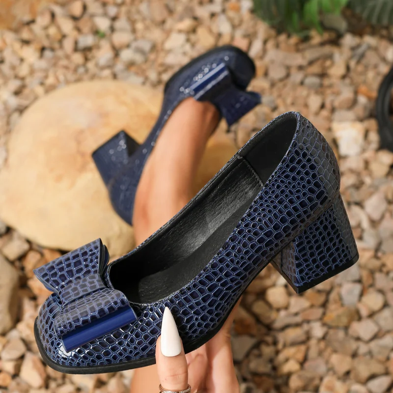 Square-toed bowknot women's shoes, sexy chunky high heels, comfortable work shoes
Square-toed bowknot women's shoes, sexy chunky high heels, comfortable work shoes