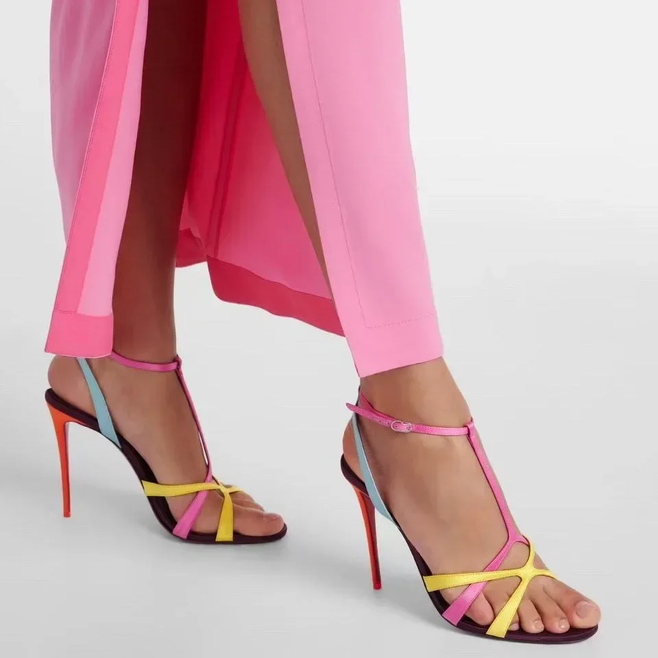 2025Европейские и американские летние новые женские сандалии на шпильке, модные и сексуальные большие сандалии для вечеринок, банкетов, модных шоу
2025Европейские и американские летние новые женские сандалии на шпильке, модные и сексуальные большие сандалии для вечеринок, банкетов, модных шоу