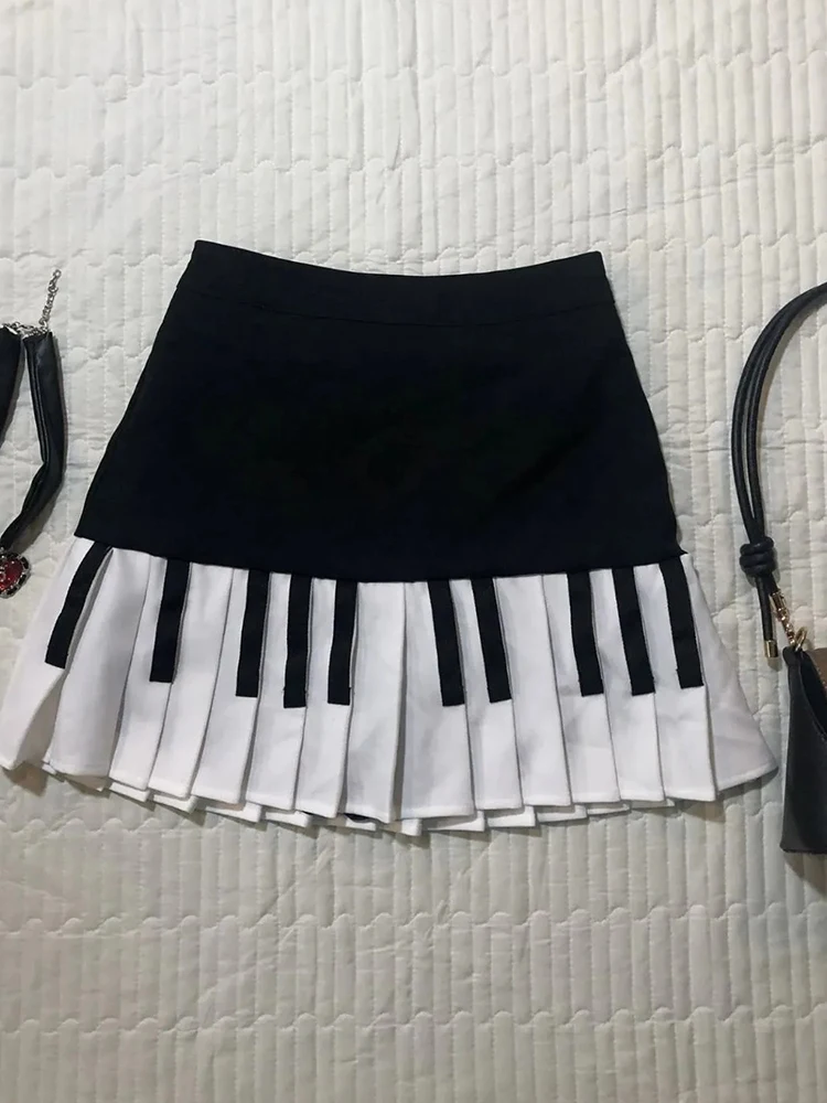 Zoki Vintage Y2K Pleated Skirt Women High Waist Piano Patchwork Streetwear Skirts Casual American Hip Hop Gothic Mini Skirts New
Zoki Vintage Y2K Pleated Skirt Women High Waist Piano Patchwork Streetwear Skirts Casual American Hip Hop Gothic Mini Skirts New