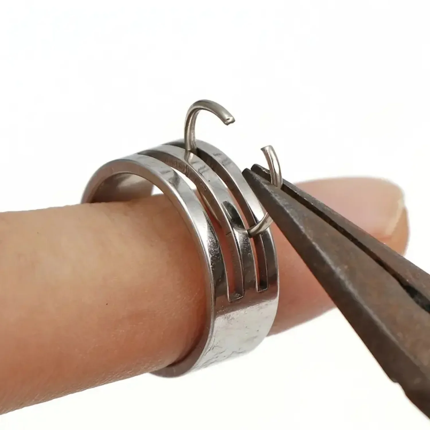 Professional Adjustable Finger Grip Jump Ring Opener and Closer Tool for Jewelry Making DIY Beads Findings
Professional Adjustable Finger Grip Jump Ring Opener and Closer Tool for Jewelry Making DIY Beads Findings
