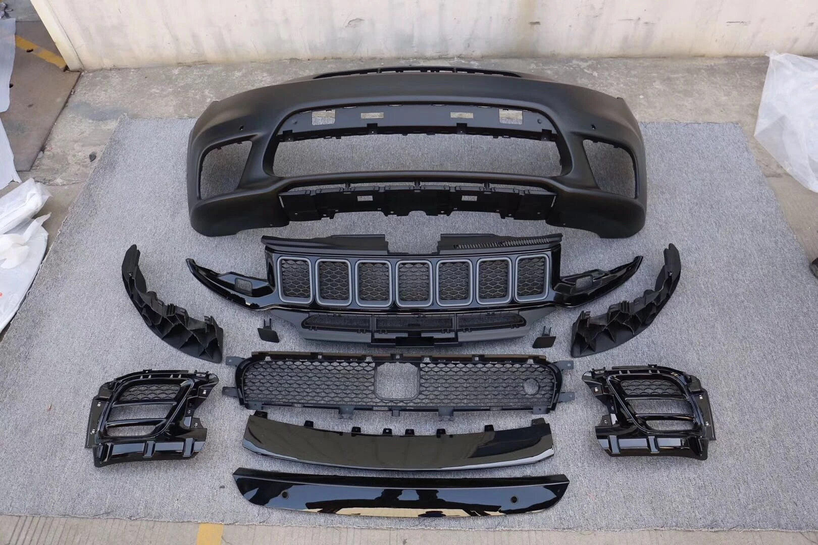 For Grand Cherokee SRT8 2017-2020 OEM Auto Parts Car Front Body Kit Srt Front Bumper Complete Kit
For Grand Cherokee SRT8 2017-2020 OEM Auto Parts Car Front Body Kit Srt Front Bumper Complete Kit