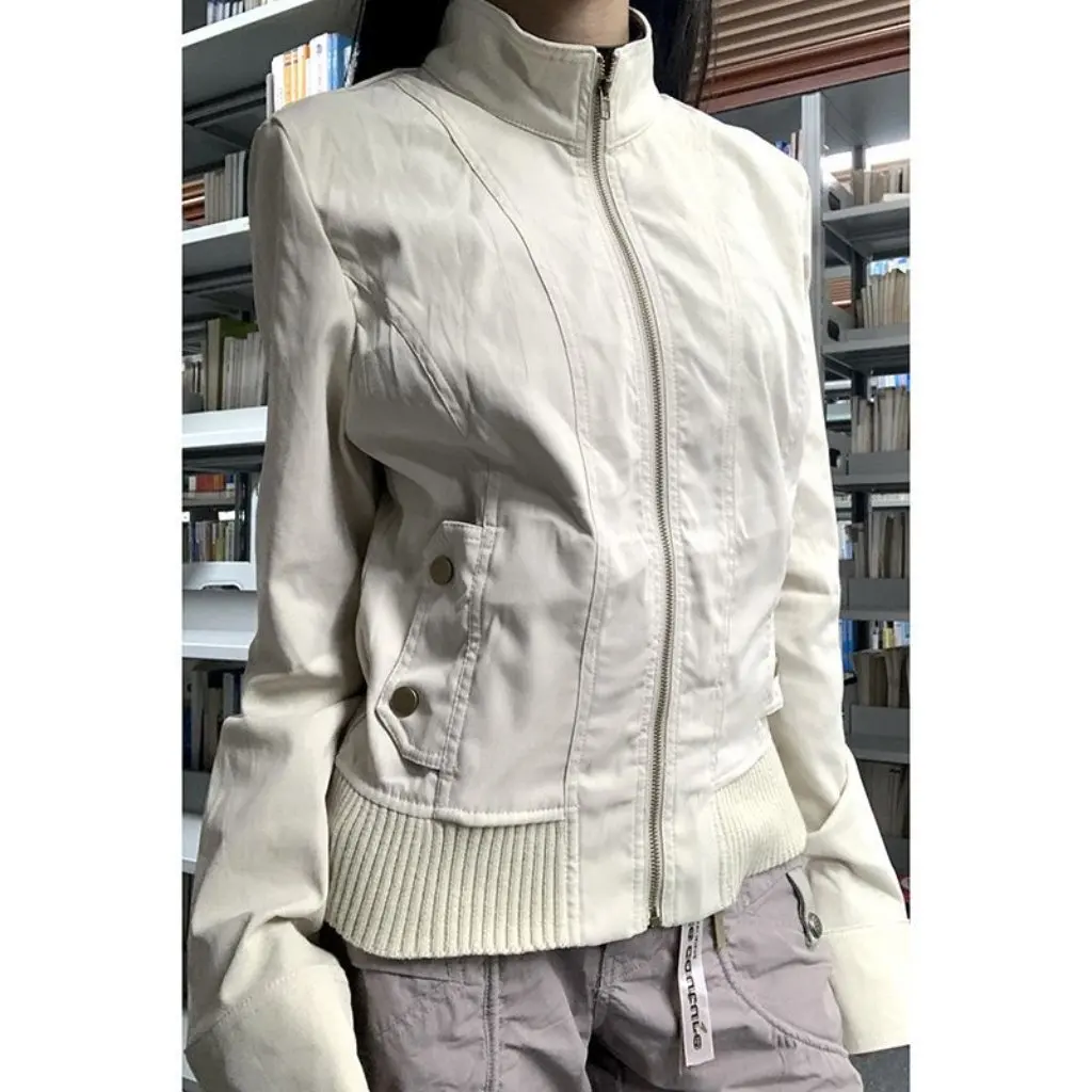 Women's Short Work Jacket Slim-fit Vertical Collar Thin Casual Top for Spring And Autumn Niche Loose Slimming Outerwear 
Women's Short Work Jacket Slim-fit Vertical Collar Thin Casual Top for Spring And Autumn Niche Loose Slimming Outerwear