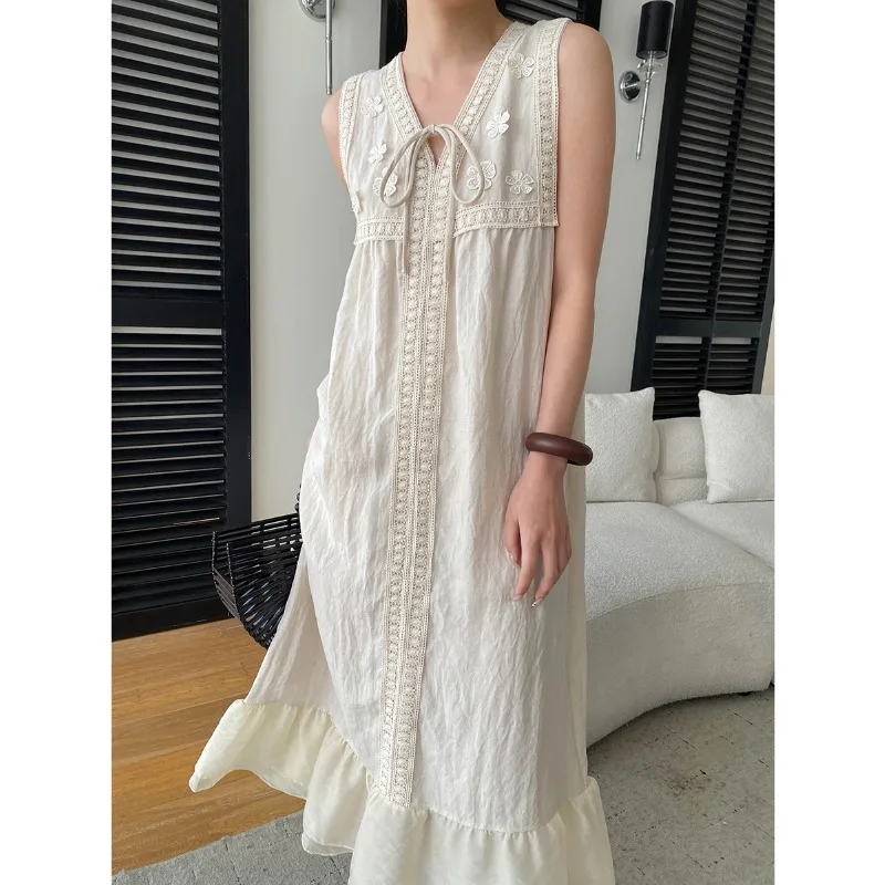 Holiday Style Lace V-neck 3D Flower Embroidered Ruffled Sleeveless Dress Women Fashion Sweet Loose French Lady Vest Long Dress
Holiday Style Lace V-neck 3D Flower Embroidered Ruffled Sleeveless Dress Women Fashion Sweet Loose French Lady Vest Long Dress
