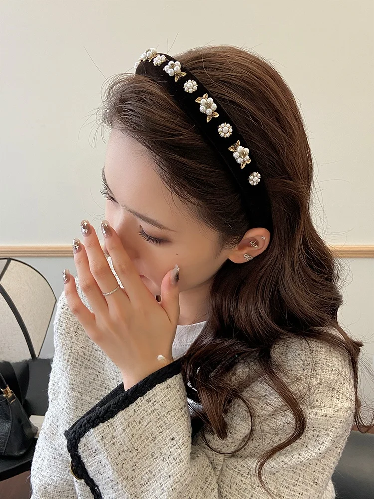 Retro Velvet Hairband Women's Pearl Camellia Outdoors Headband Hair Clip Faionable French Sle Non-Mall Same as Item
Retro Velvet Hairband Women's Pearl Camellia Outdoors Headband Hair Clip Faionable French Sle Non-Mall Same as Item