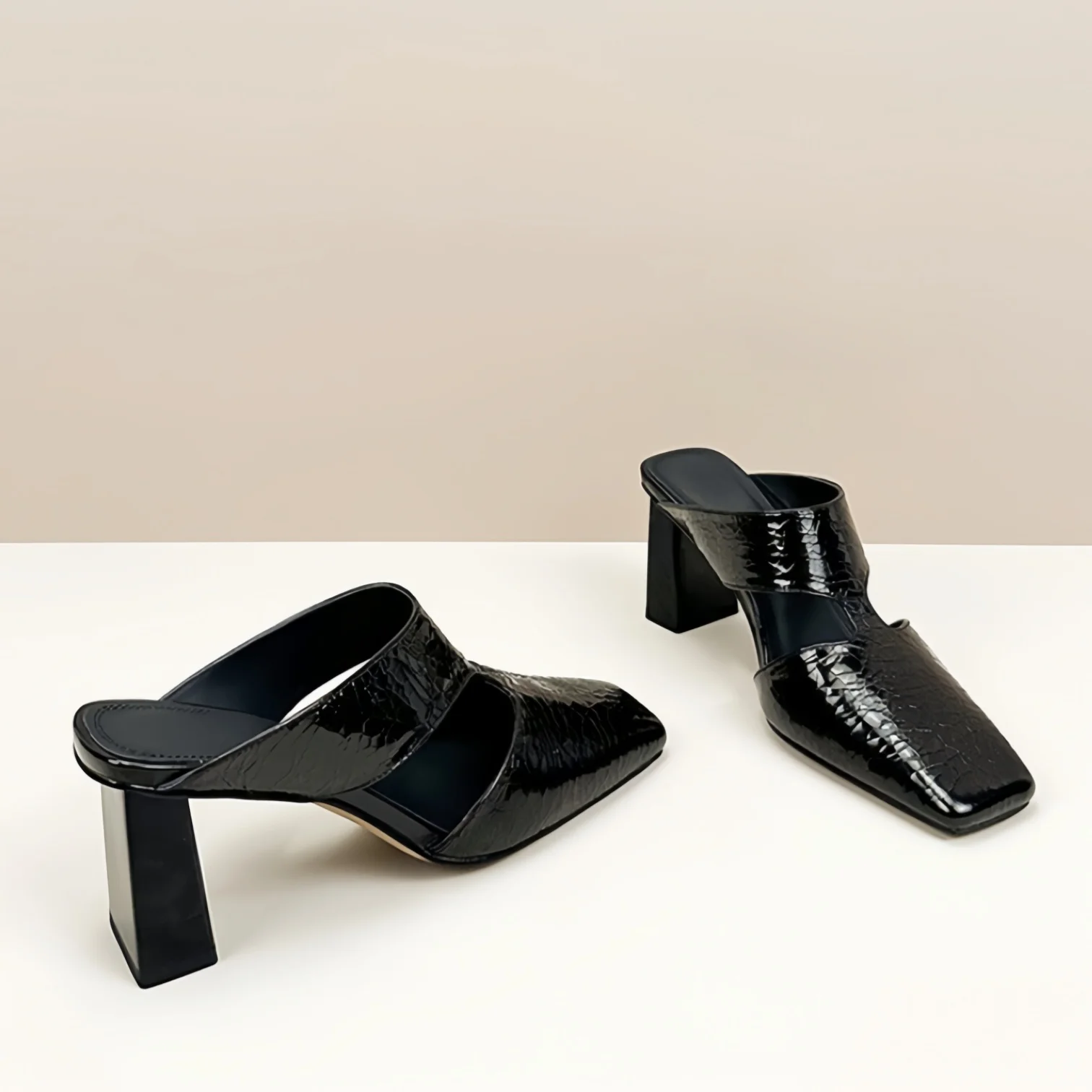 Women Sandals Fashion Square Toe Shallow High Heel Ladies Mules Casual Shoes Large Size Summer Stiletto Party Dress Sandalias
Women Sandals Fashion Square Toe Shallow High Heel Ladies Mules Casual Shoes Large Size Summer Stiletto Party Dress Sandalias