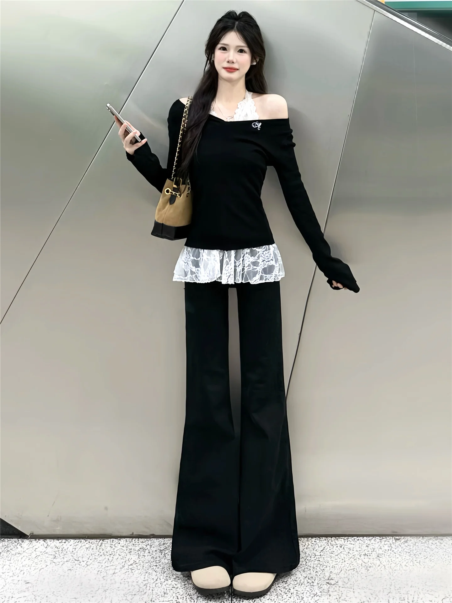 Loose Fit Low Waist Bell Bottom Jeans Women's Autumn Winter Straight Leg Floor Length Pants American Style Casual Cotton Denim
Loose Fit Low Waist Bell Bottom Jeans Women's Autumn Winter Straight Leg Floor Length Pants American Style Casual Cotton Denim