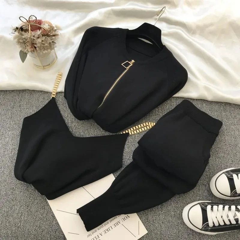 2022 Autumn Winter New Korean Fashion Knitted Three Piece Set Sweet Casual Chain Vest Knit Cardigan +Pencil Pants Women Suit
2022 Autumn Winter New Korean Fashion Knitted Three Piece Set Sweet Casual Chain Vest Knit Cardigan +Pencil Pants Women Suit