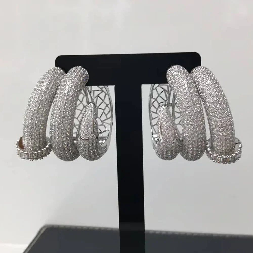 Kellybola Luxury Romantic Cluster Hoop Earrings For Women Wedding AAA Cubic Zircon Crystal CZ Dubai Bride Party Earring
Kellybola Luxury Romantic Cluster Hoop Earrings For Women Wedding AAA Cubic Zircon Crystal CZ Dubai Bride Party Earring