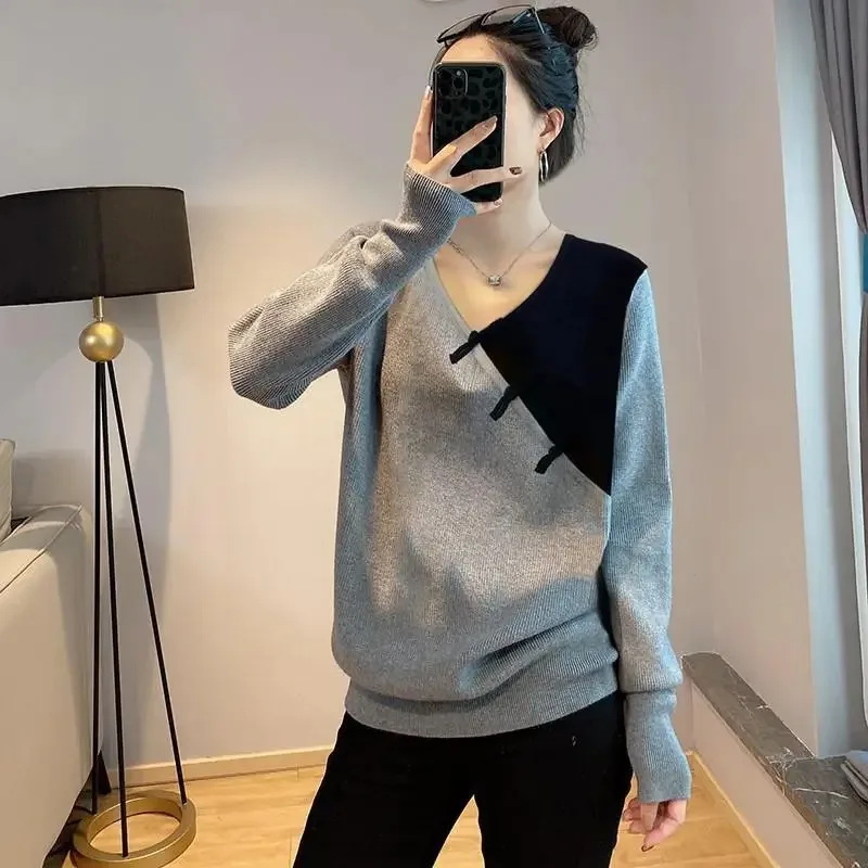 Женский вязаный свитер свободного кроя большого размера с V-образным вырезом, контрастными вставками и универсальным дизайном, средней длины
Женский вязаный свитер свободного кроя большого размера с V-образным вырезом, контрастными вставками и универсальным дизайном, средней длины