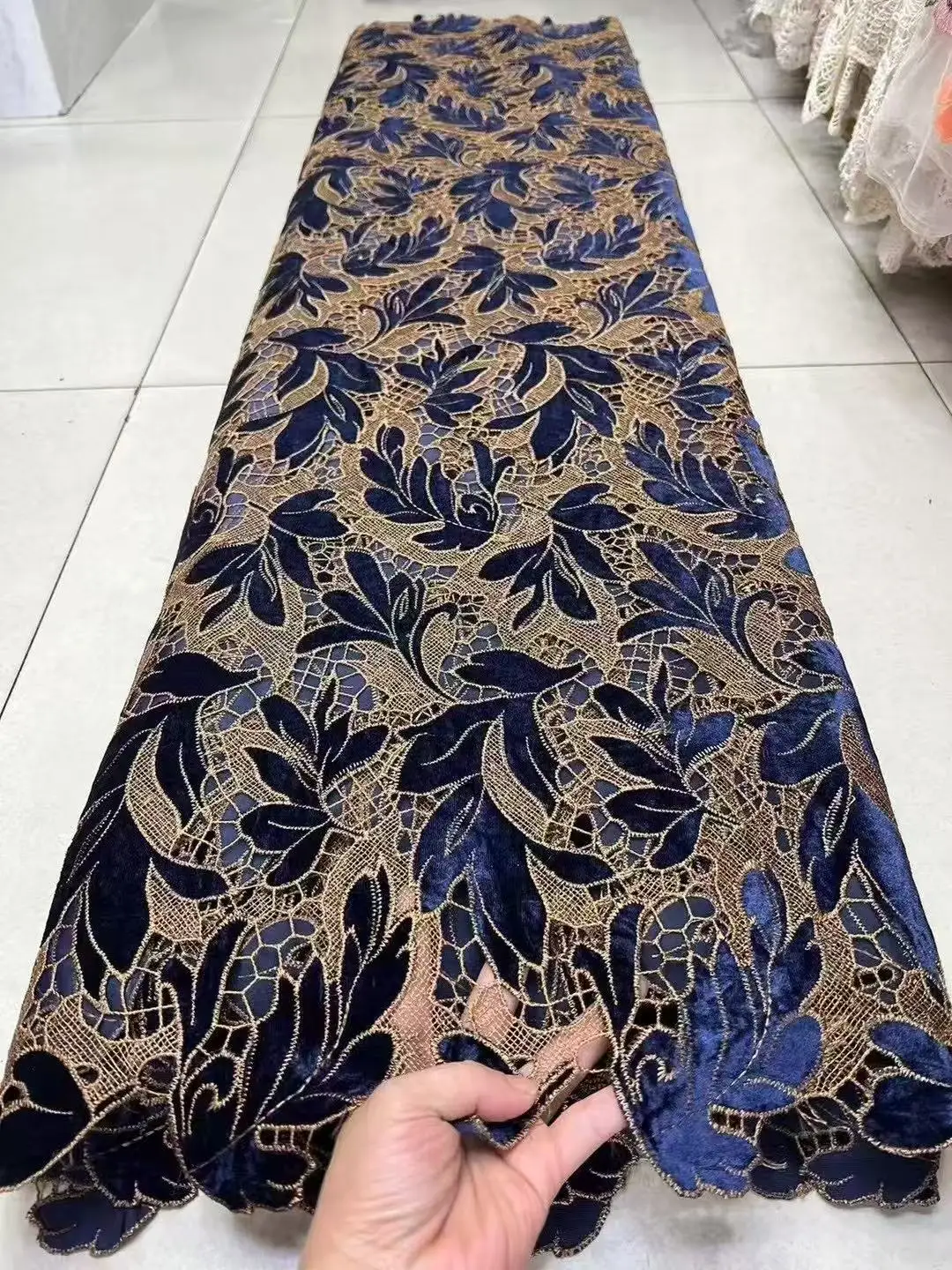 African Lace Fabric 2025 Sequins Beaded Embroidery Groom Nigerian Bridal High Quality French Tulle For Women Party Evening Dress
African Lace Fabric 2025 Sequins Beaded Embroidery Groom Nigerian Bridal High Quality French Tulle For Women Party Evening Dress