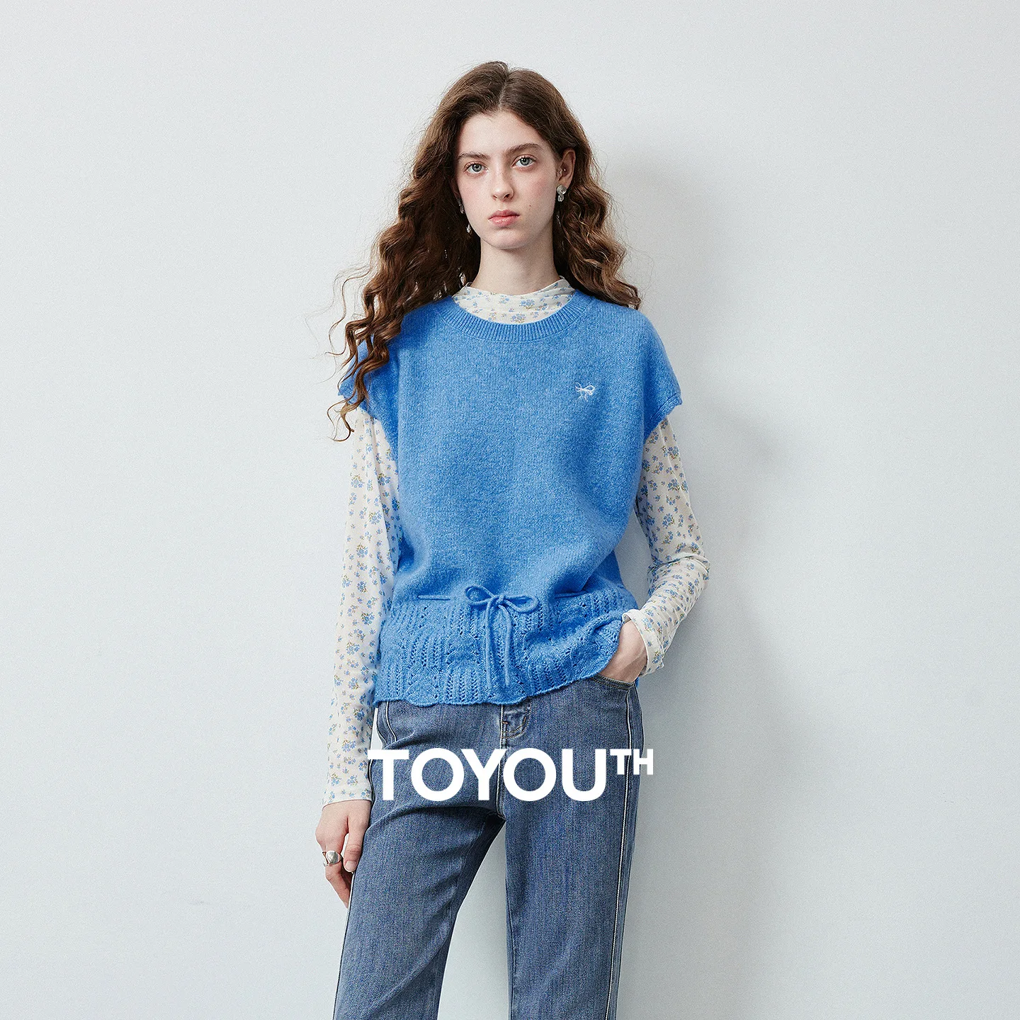 TOYOUTH Women's Maple Velvet Knit Vest 2026 Autumn New Hollow Out Drawstring Waist Layering Sleeveless Top
TOYOUTH Women's Maple Velvet Knit Vest 2026 Autumn New Hollow Out Drawstring Waist Layering Sleeveless Top