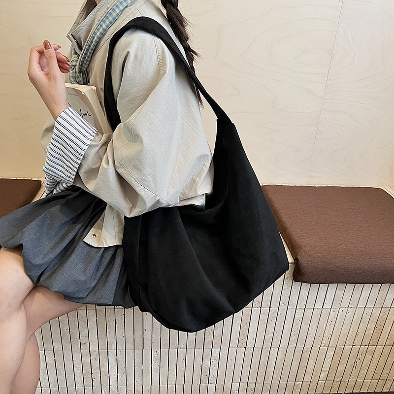 Stylish Ladies Tote Bags Leather Women's Handbag From Luxury Brand By Famous Desinger Popular Classic Elegant
Stylish Ladies Tote Bags Leather Women's Handbag From Luxury Brand By Famous Desinger Popular Classic Elegant