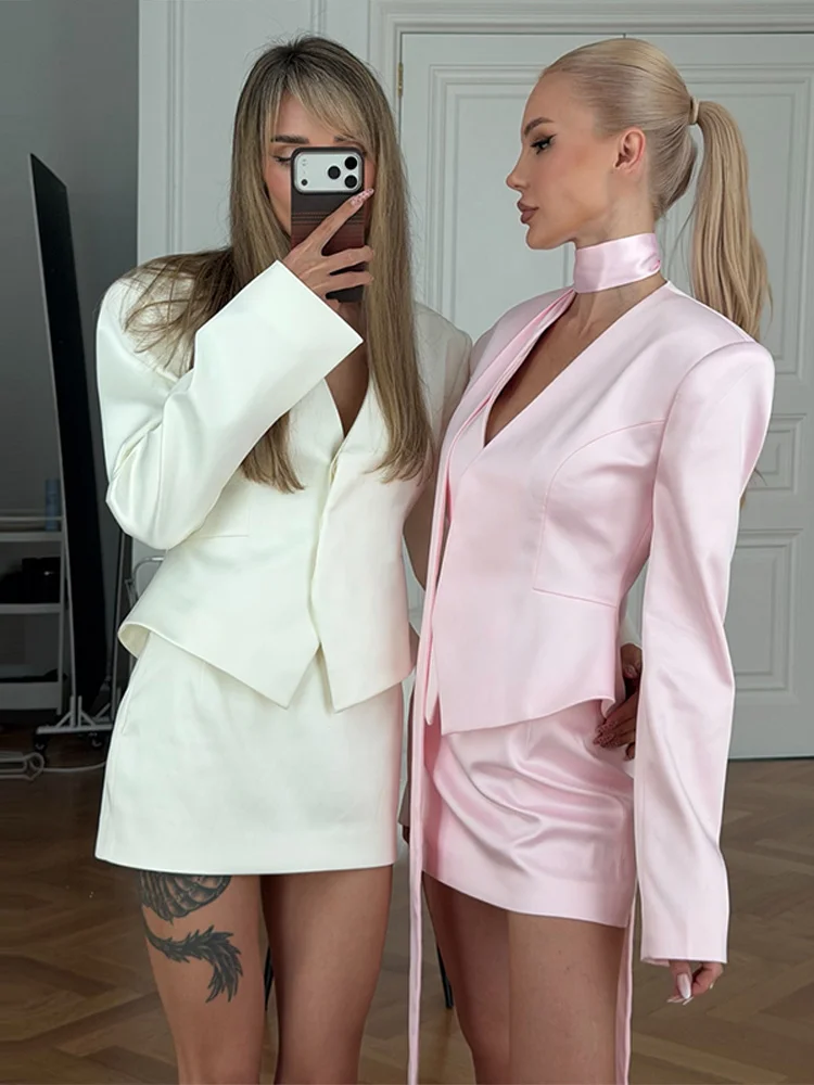 Women Skirt Set V-Neck Necktie Detail Cropped Satin Blazer Solid Mini Skirt Elegant Formal Party Office Outfit Two Piece Suit
Women Skirt Set V-Neck Necktie Detail Cropped Satin Blazer Solid Mini Skirt Elegant Formal Party Office Outfit Two Piece Suit