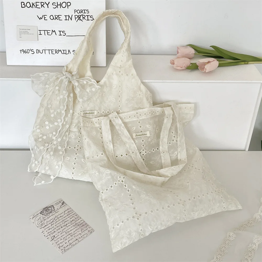 Women White Lace Handbag Soft Floral Embroidery Large Capacity Portable Shoulder Tote Bag
Women White Lace Handbag Soft Floral Embroidery Large Capacity Portable Shoulder Tote Bag