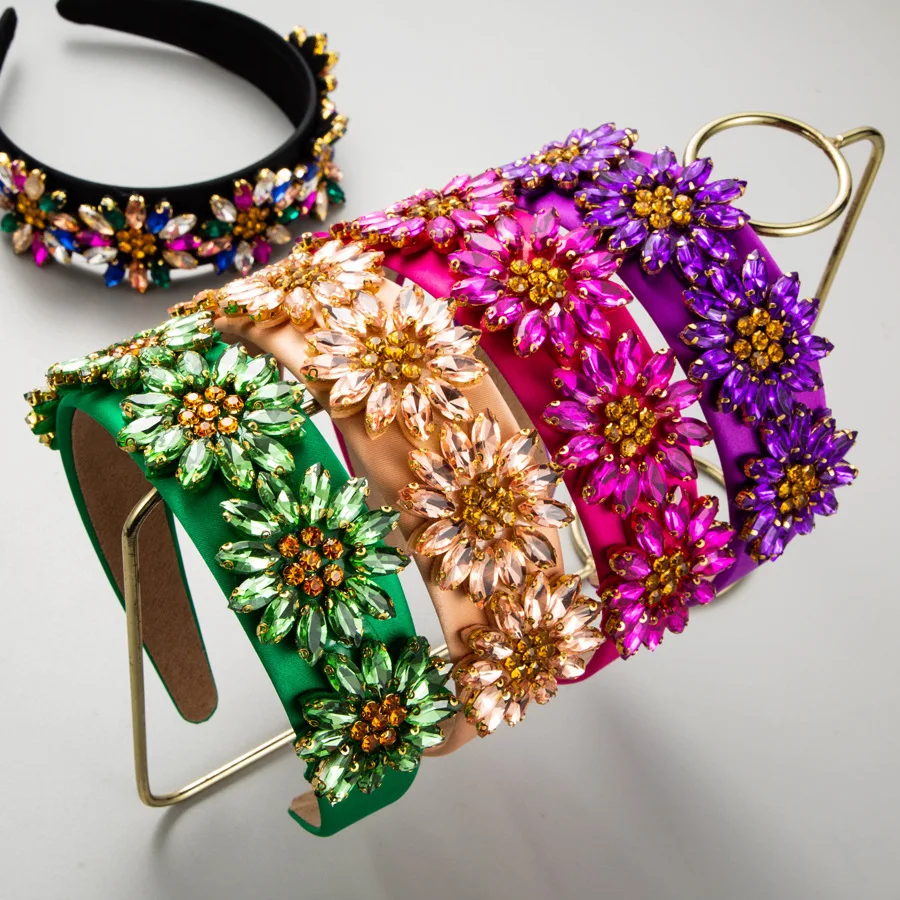 Baroque Crystal Flower Headbands Vibrant Rhinestone Tiaras Luxury Sparkly Hair Bands Statement Party Headpieces
Baroque Crystal Flower Headbands Vibrant Rhinestone Tiaras Luxury Sparkly Hair Bands Statement Party Headpieces