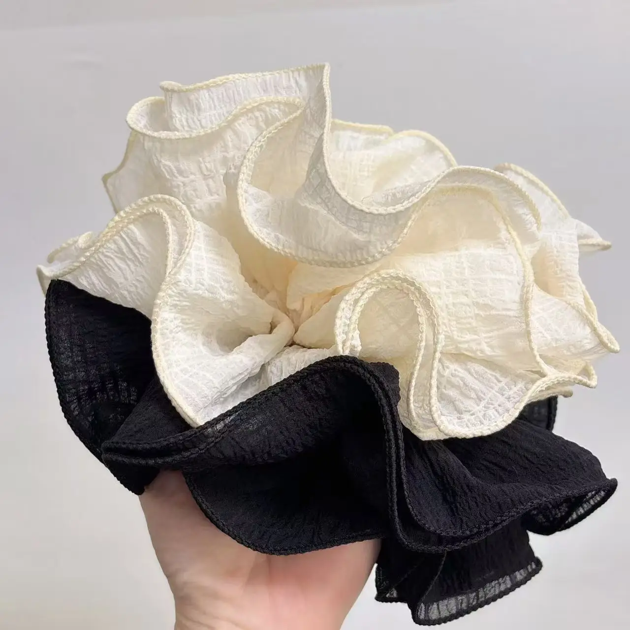 Женская резинка для волос, большая повязка для волос, резинка для хвоста, резинка-резинка для волос, женский аксессуар для волос, украшение для волос
Женская резинка для волос, большая повязка для волос, резинка для хвоста, резинка-резинка для волос, женский аксессуар для волос, украшение для волос