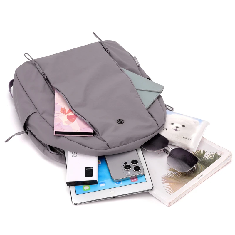 Designer Waterproof Lightweight Nylon Backpack New Large Capacity Backpack Commuter Series Soft Glutinous Puff Women's Backpack
Designer Waterproof Lightweight Nylon Backpack New Large Capacity Backpack Commuter Series Soft Glutinous Puff Women's Backpack