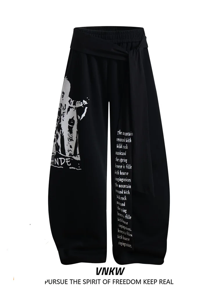 Retro American Letter Print Belted Overlap Knife Casual Pants Loose Wide Leg Street Dance Men's Faion Trendy
Retro American Letter Print Belted Overlap Knife Casual Pants Loose Wide Leg Street Dance Men's Faion Trendy