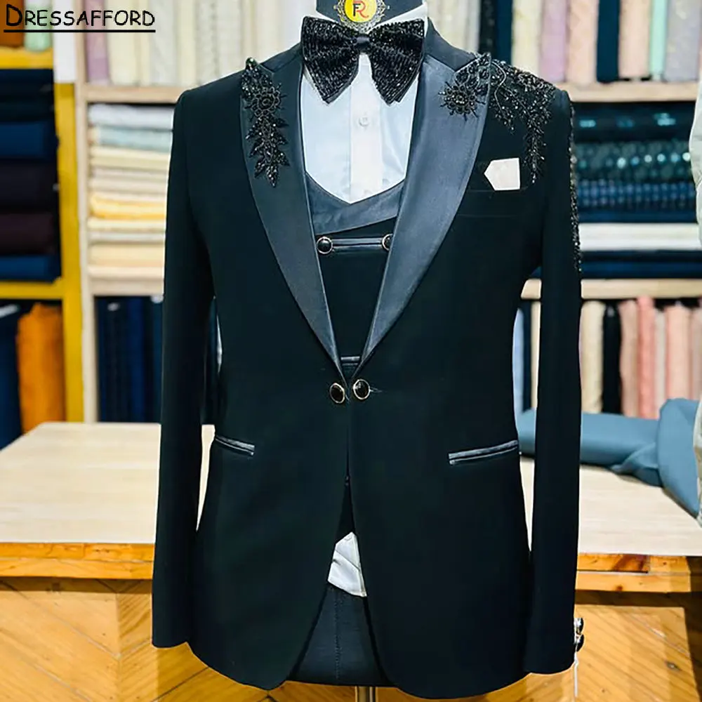 Black Men Business Appliques Lace Formal Occasion Tuxedos Grooms Wedding Party Prom Male Suit 2 Piece Set Blazer Pants
Black Men Business Appliques Lace Formal Occasion Tuxedos Grooms Wedding Party Prom Male Suit 2 Piece Set Blazer Pants