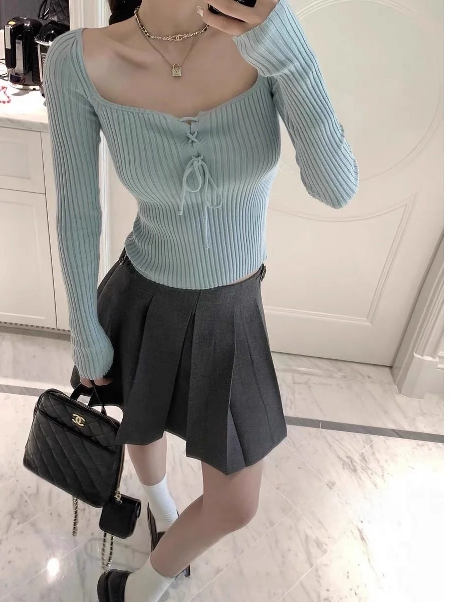 Blue ort Knitted Sweater with Bow Tie V-Ne Long Sve Women's Casual Sle Slim Fit Spring Faion Top
Blue ort Knitted Sweater with Bow Tie V-Ne Long Sve Women's Casual Sle Slim Fit Spring Faion Top