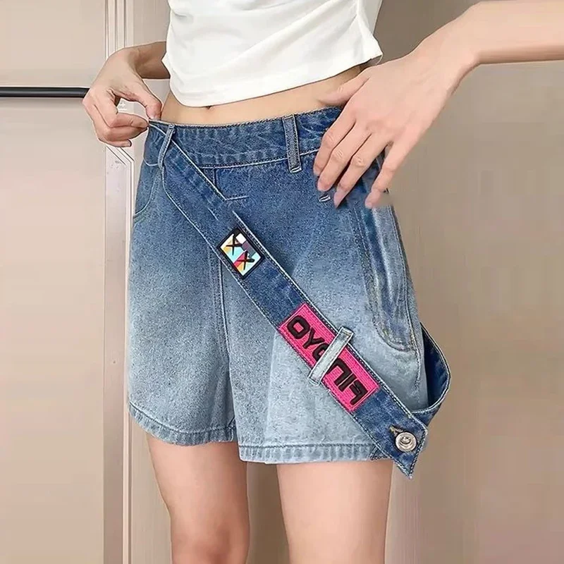 Dopamine style design, side zipper denim shorts, women's summer oversized straight leg loose A-line wide leg pants
Dopamine style design, side zipper denim shorts, women's summer oversized straight leg loose A-line wide leg pants