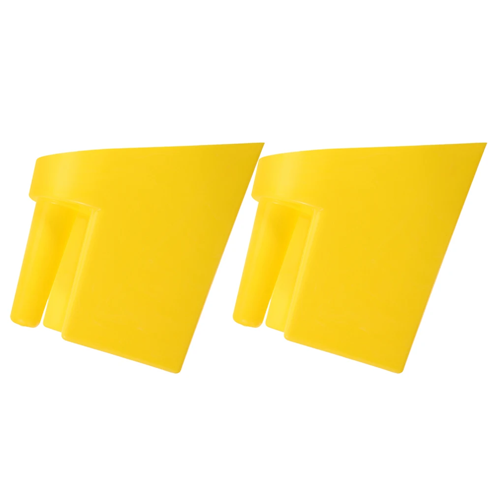 2pcs Large Scoop Thickened Plastic Scoop For Livestock Farming Ergonomic Handle Easy Clean Feed Shovel For Cows Sheep Farm Use
2pcs Large Scoop Thickened Plastic Scoop For Livestock Farming Ergonomic Handle Easy Clean Feed Shovel For Cows Sheep Farm Use