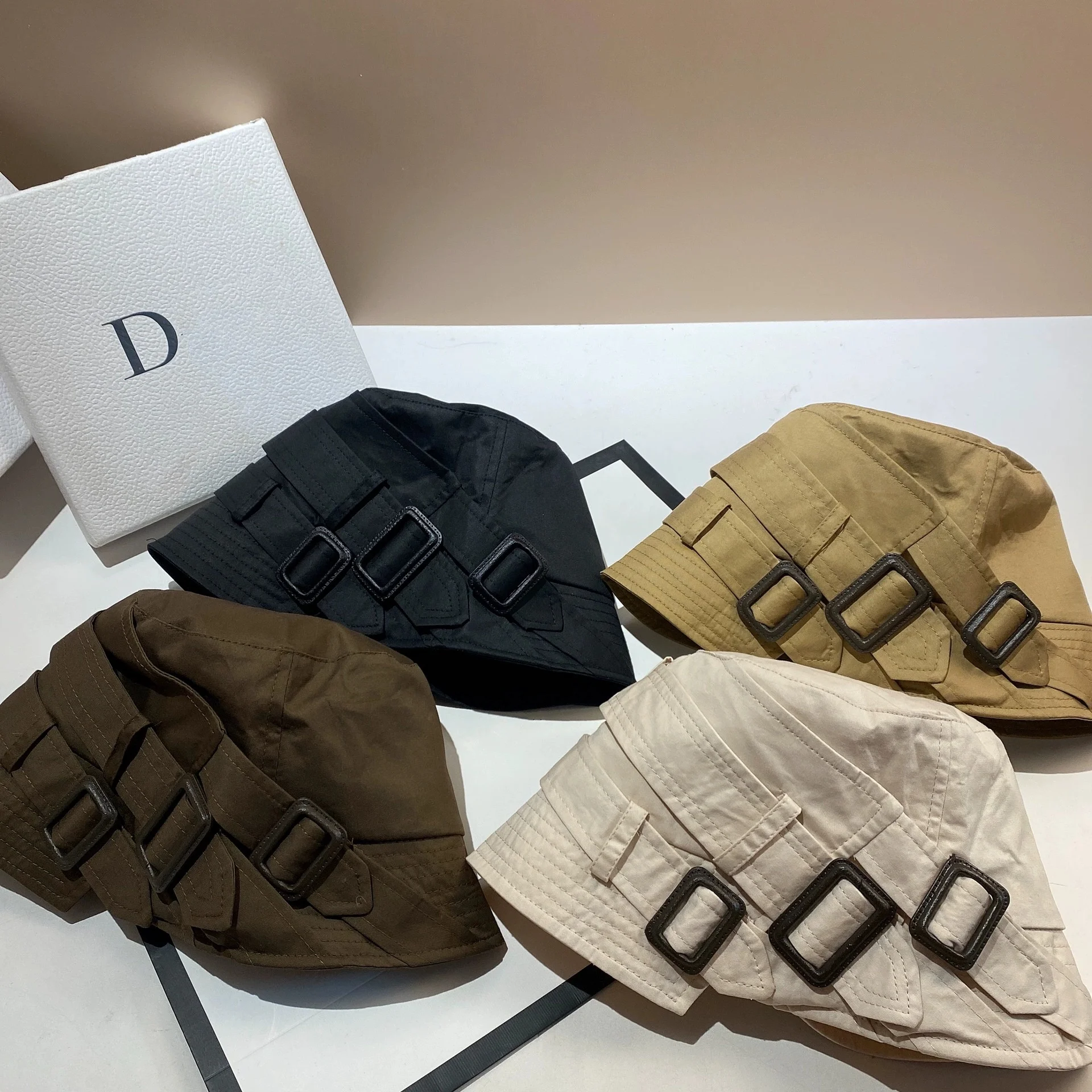 Unisex Buckle-Adorned Unique Fisherman's Hats: Spring/Fall New Arrivals, Cotton, Breathable, Face-Covering Casual Bucket Hats
Unisex Buckle-Adorned Unique Fisherman's Hats: Spring/Fall New Arrivals, Cotton, Breathable, Face-Covering Casual Bucket Hats