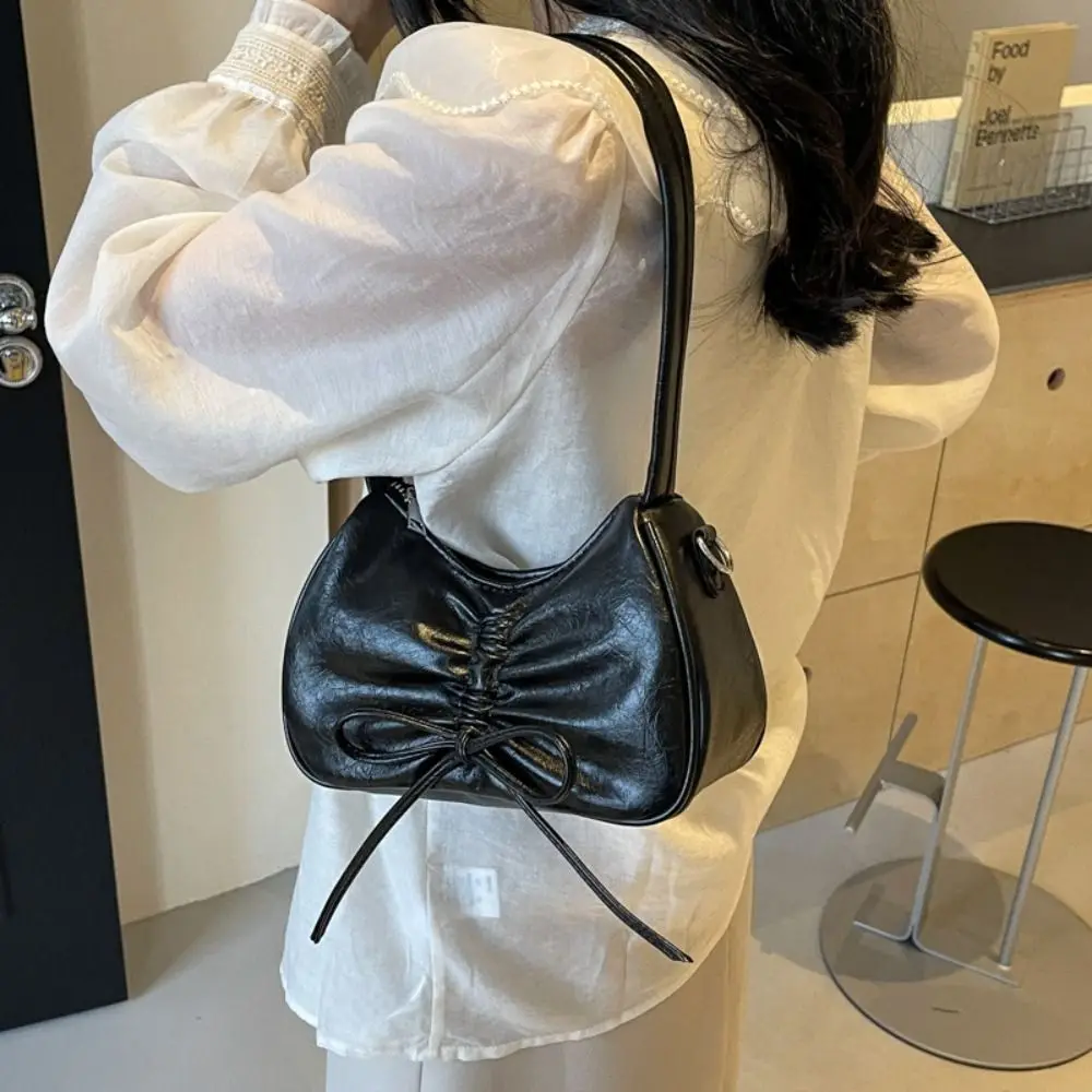 Bowknot Balletcore Bow Handbag Drawstring Korean Style Bow Tie Shoulder Bag Underarm Bag Silver PU Leather Hobo Bag Streetwear
Bowknot Balletcore Bow Handbag Drawstring Korean Style Bow Tie Shoulder Bag Underarm Bag Silver PU Leather Hobo Bag Streetwear