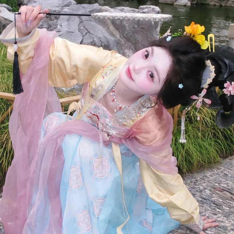 Tang Dynasty Hanfu Set Embroidered Qi Xiong Ba Po Skirt Fairy Chiffon Oriental Chinese Traditional Costume For Performance
Tang Dynasty Hanfu Set Embroidered Qi Xiong Ba Po Skirt Fairy Chiffon Oriental Chinese Traditional Costume For Performance