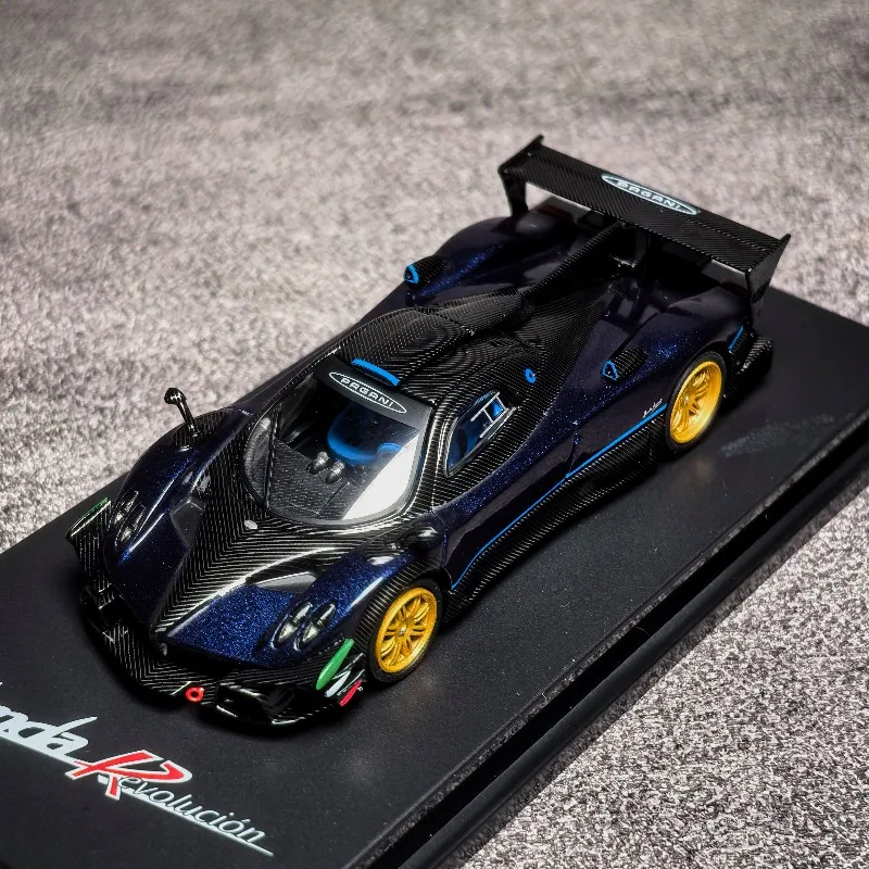 CM 1:64 Pagani Zonda Rev cast-in-silicon alloy car model, a gift for friends, an adult collection decoration item.
CM 1:64 Pagani Zonda Rev cast-in-silicon alloy car model, a gift for friends, an adult collection decoration item.