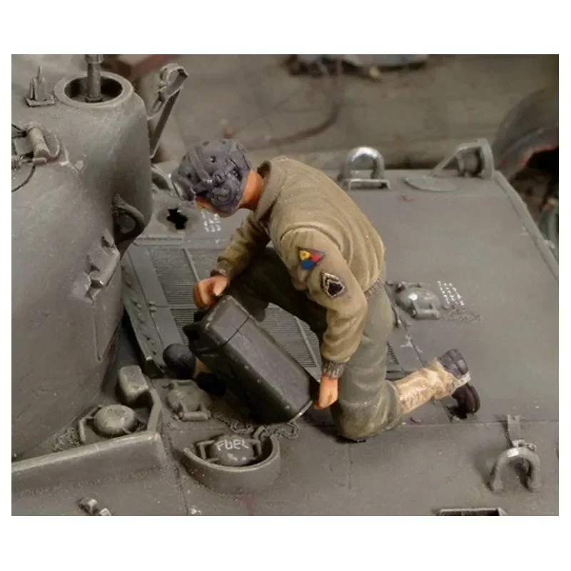 1/35 Scale Resin Figure Assembly Model Kit US Army Tank Soldiers Add Oil Hobby Miniature Unassembled and Unpainted DIY Toys
1/35 Scale Resin Figure Assembly Model Kit US Army Tank Soldiers Add Oil Hobby Miniature Unassembled and Unpainted DIY Toys