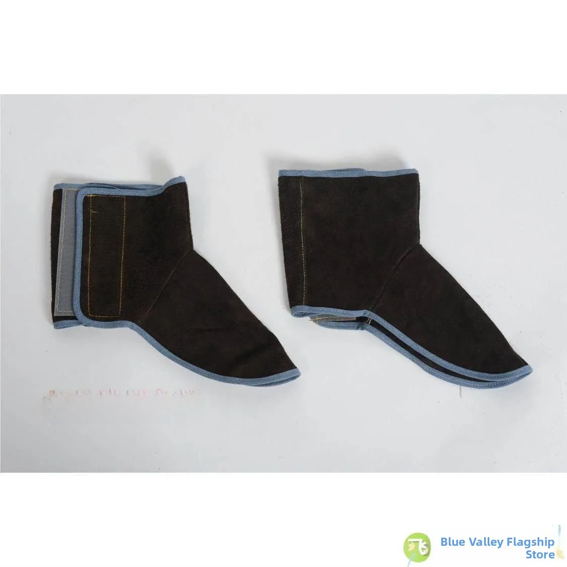 Leather Welding Shoe Covers Foot And Leg Protection against Heat Welding Protective Gear Cowhide Booties for Infants
Leather Welding Shoe Covers Foot And Leg Protection against Heat Welding Protective Gear Cowhide Booties for Infants