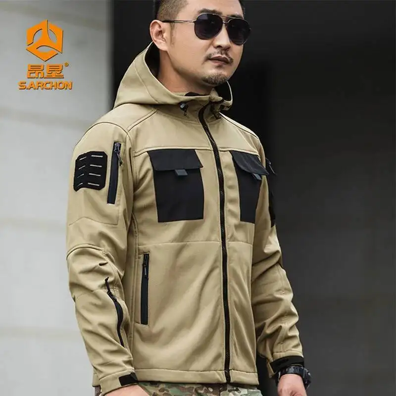 Soft Shell Тактическая мужская осенне-зимняя толстая теплая флисовая куртка уличная военная водонепроницаемая походная куртка с капюшоном ветровка
Soft Shell Тактическая мужская осенне-зимняя толстая теплая флисовая куртка уличная военная водонепроницаемая походная куртка с капюшоном ветровка