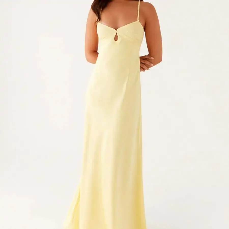 Women Solid Color Cami Dress Summer Sleeveless Spaghetti Strap Long Dress Butter Yellow
Women Solid Color Cami Dress Summer Sleeveless Spaghetti Strap Long Dress Butter Yellow