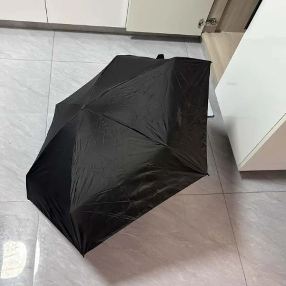 Lightweight Automatic Pocket Umbrella UV Protection Solid Color Dual-use Folding Umbrella High-end Thickened
Lightweight Automatic Pocket Umbrella UV Protection Solid Color Dual-use Folding Umbrella High-end Thickened
