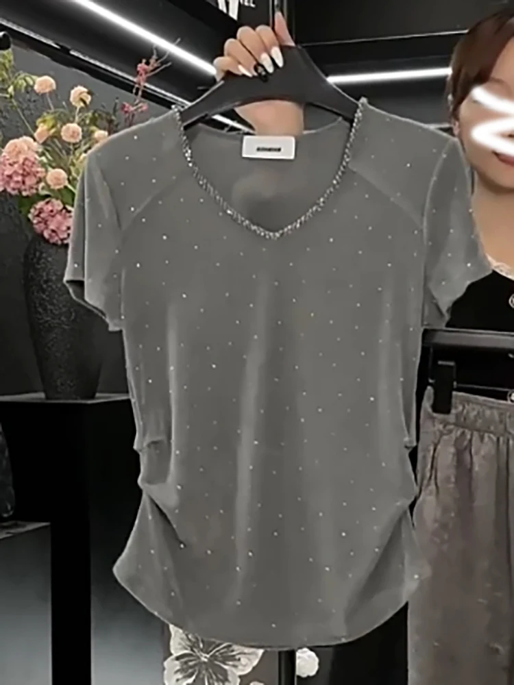 Summer Solid Color V-neck Women Short Sleeve Shirts Elegant Fashion Design Casual Loose Fitting Korean Blouses Tops Ladies Z561
Summer Solid Color V-neck Women Short Sleeve Shirts Elegant Fashion Design Casual Loose Fitting Korean Blouses Tops Ladies Z561