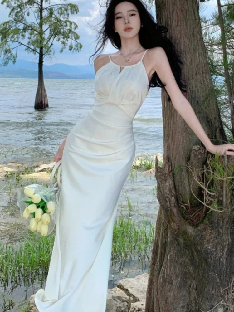 Women Elegant Satin White Evening Long Dress Fashion Spaghetti Strap Slim Maxi Dresses Female Party Prom Robe Gown Mujer Summer
Women Elegant Satin White Evening Long Dress Fashion Spaghetti Strap Slim Maxi Dresses Female Party Prom Robe Gown Mujer Summer